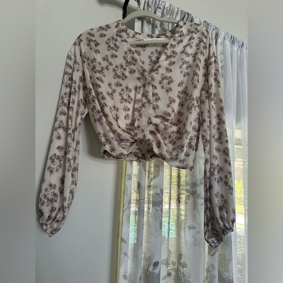 Astr The Label Floral Blouse size Small - Picture 2 of 9
